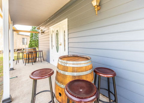 Madigan Wine Country Cottages - Accommodation Asia 21
