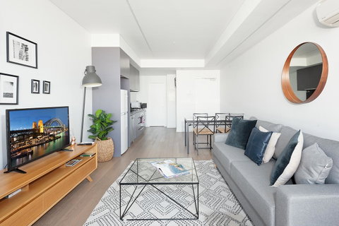 Newtown's Best Designer Apartment - Accommodation Guide 1