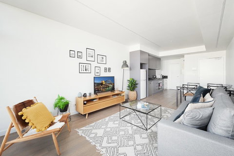Newtown's Best Designer Apartment - Accommodation Guide 7