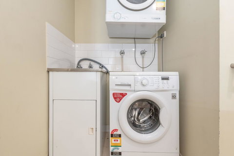 Classic 2 BR Apt In Pyrmont - Accommodation Guide 21
