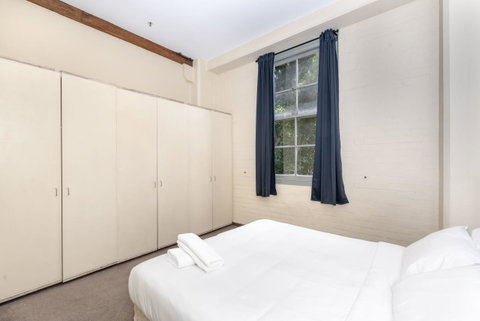 Classic 2 BR Apt In Pyrmont - Accommodation Guide 13