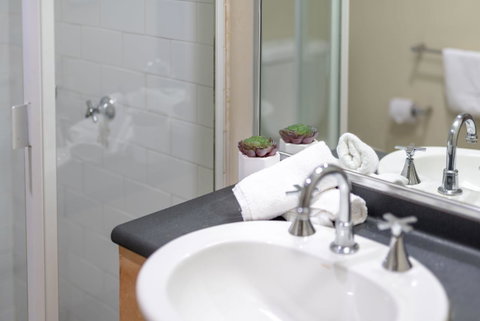 Classic 2 BR Apt In Pyrmont - Accommodation Guide 20