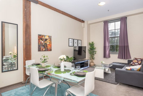 Classic 2 BR Apt In Pyrmont - Accommodation Guide 0