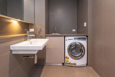 Olympic Park Sunshine 2 Bedrooms Apts With Private Parking - Accommodation China 24