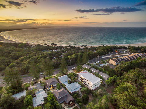 Cape Apartments - Accommodation Guide 2