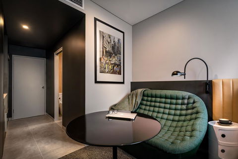 Veriu Green Square - Accommodation Guide 16