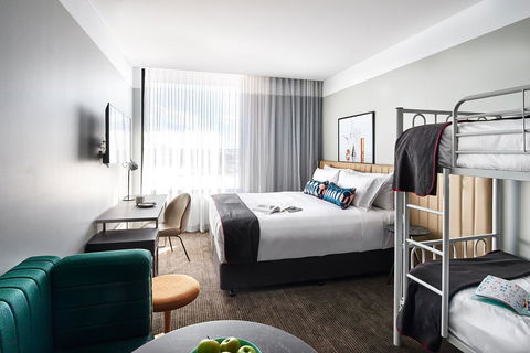 Veriu Green Square - Accommodation Guide 4