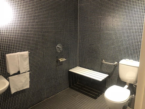 Crown Hotel Surry Hills - Accommodation Guide 38