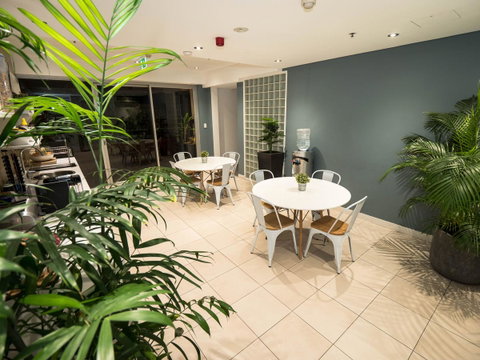 Crown Hotel Surry Hills - Accommodation Guide 5