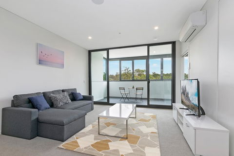 Stylish And Neat Two Bed Apartment In Wentworth Point - Accommodation Asia 0