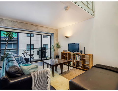 Urban Loft Close To Sydney Hot Spots - Accommodation Asia 12