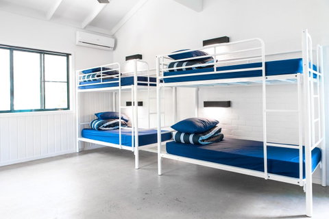 Wake Up! Byron Bay - Accommodation Guide 2