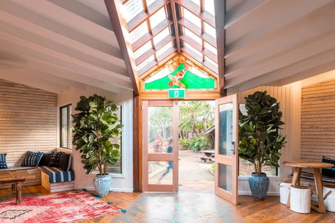 Wake Up! Byron Bay - Accommodation Guide 35