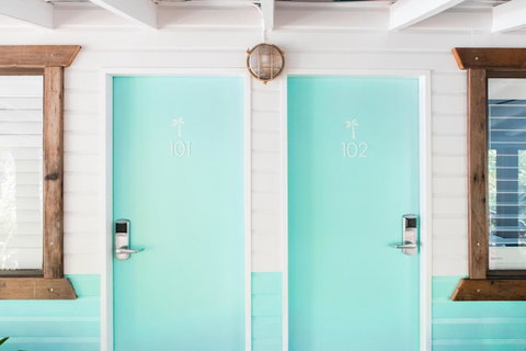 Wake Up! Byron Bay - Accommodation Guide 1