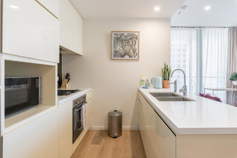 Sydney CBD Modern 2 Bedroom Apartment + Free Car Parking - Accommodation Guide 20
