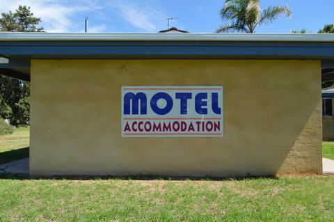 Brolga Hotel Motel - Coleambally - Accommodation Guide 5