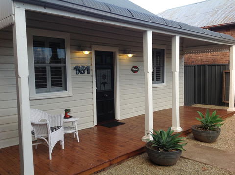 Thelma's Temora - Accommodation Asia 1
