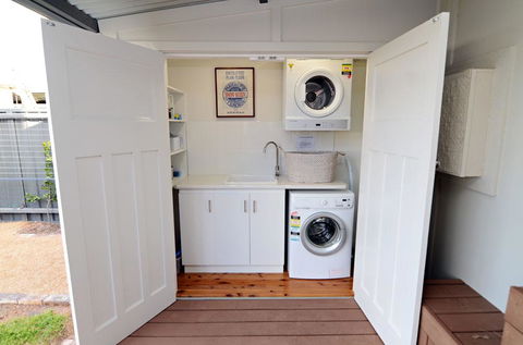 Thelma's Temora - Accommodation Asia 8
