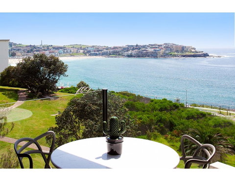 Unbelievable Luxury Apartment At The Top Of Bondi Beach - Accommodation Guide 2