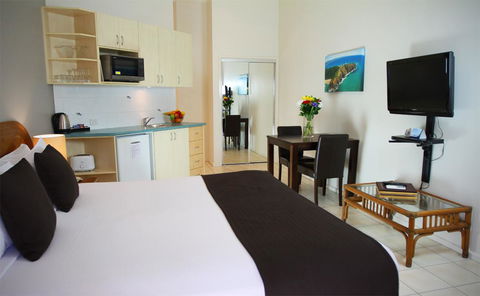 The Byron Beachcomber - Accommodation Guide 13