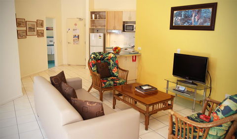 The Byron Beachcomber - Accommodation Guide 24