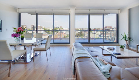 Zara Tower â€“ Luxury Suites And Apartments - Accommodation Guide 12