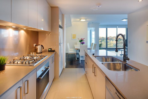 Zara Tower â€“ Luxury Suites And Apartments - Accommodation Guide 26