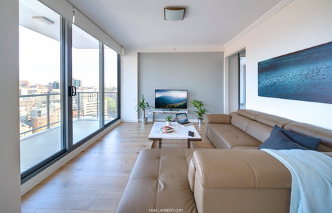 Zara Tower â€“ Luxury Suites And Apartments - Accommodation Guide 25