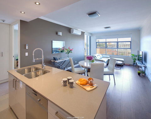 Zara Tower â€“ Luxury Suites And Apartments - Accommodation Guide 31