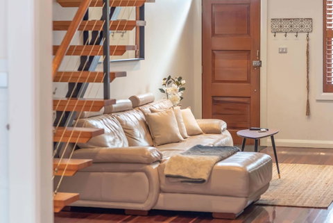 2 Bed House + Loft In Pyrmont - Accommodation Guide 8