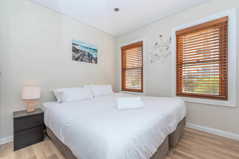 2 Bed House + Loft In Pyrmont - Accommodation Guide 11