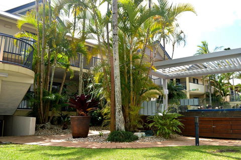 Outrigger Bay - Accommodation Guide 9