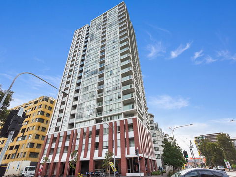 Gadigal Groove - Modern And Bright 3BR Executive Apartment In Zetland With Views - Accommodation Asia 10