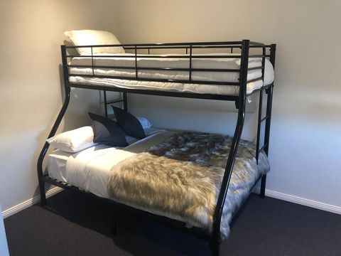 Carlton Suites - Accommodation Asia 37