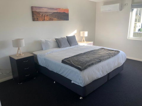 Carlton Suites - Accommodation Asia 1