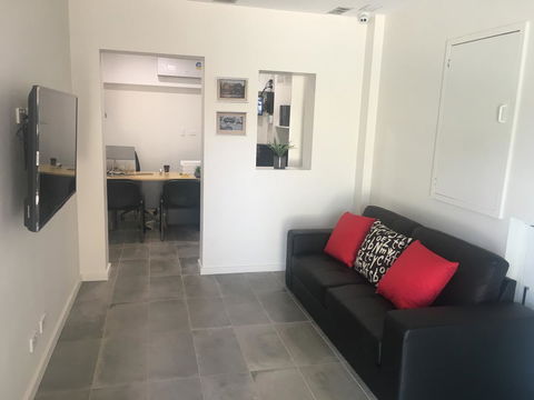 Carlton Suites - Accommodation Asia 30