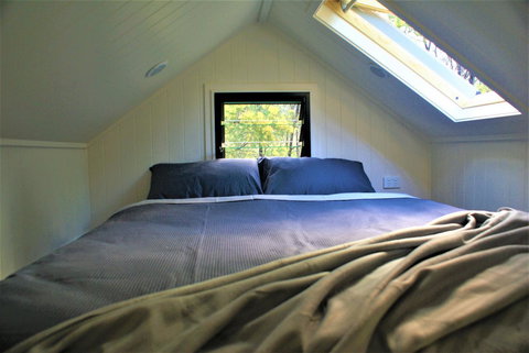 Christopher Tiny House - Accommodation Guide 7