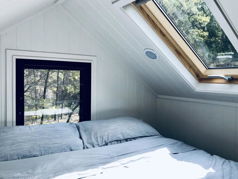 Christopher Tiny House - Accommodation Guide 1