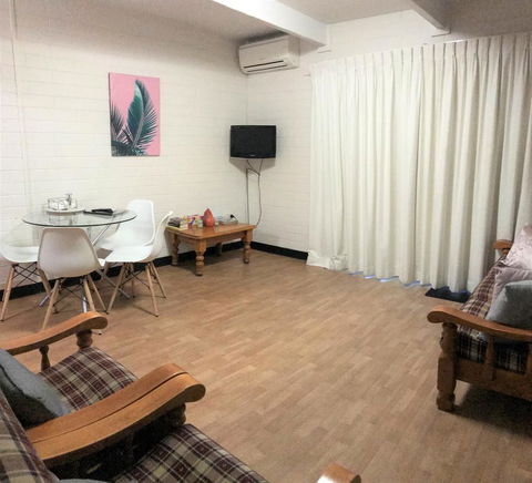 Kon Tiki Apartments - Accommodation Asia 20
