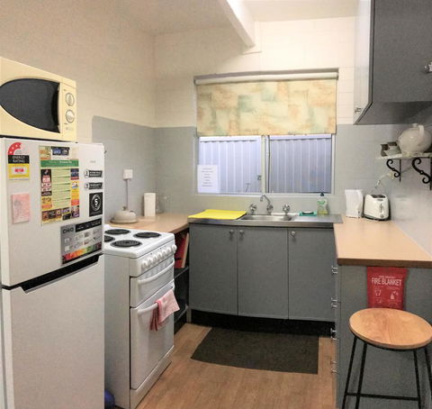 Kon Tiki Apartments - Accommodation Asia 21