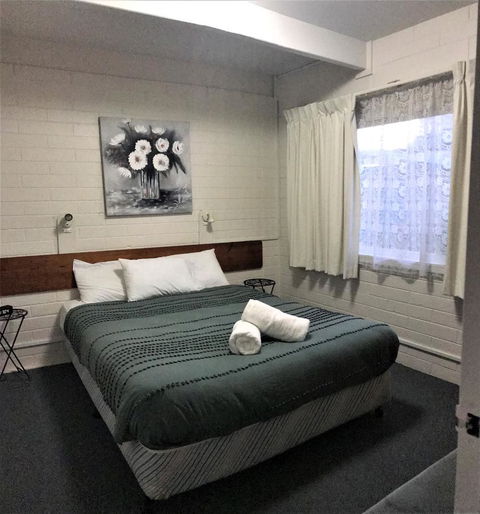 Kon Tiki Apartments - Accommodation Asia 9