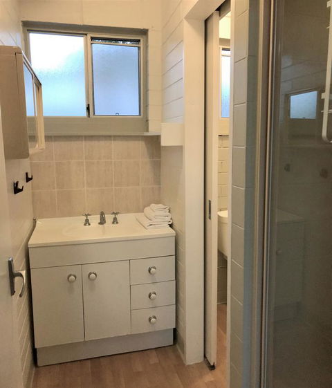 Kon Tiki Apartments - Accommodation Asia 13