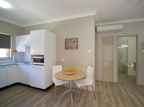 Marty's @ Little Beach - Accommodation Asia 18