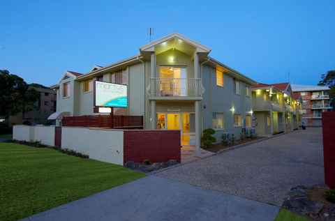 Marty's @ Little Beach - Accommodation Asia 4