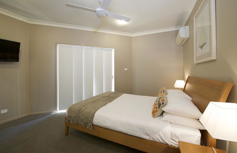 Marty's @ Little Beach - Accommodation Asia 8