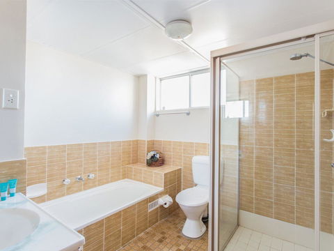 Aquarius 9 - Accommodation Guide 12