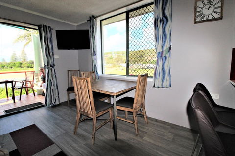 Beachfront 3, 25 Willow Street - Accommodation Asia 3