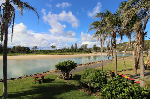 Beachfront 3, 25 Willow Street - Accommodation Asia 8
