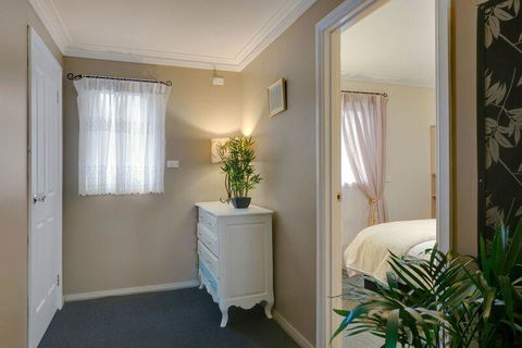Mountainside B & B - Accommodation Asia 25