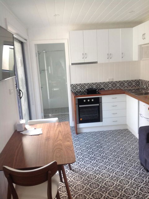 Hideaway Holiday Apartments - Accommodation Asia 10